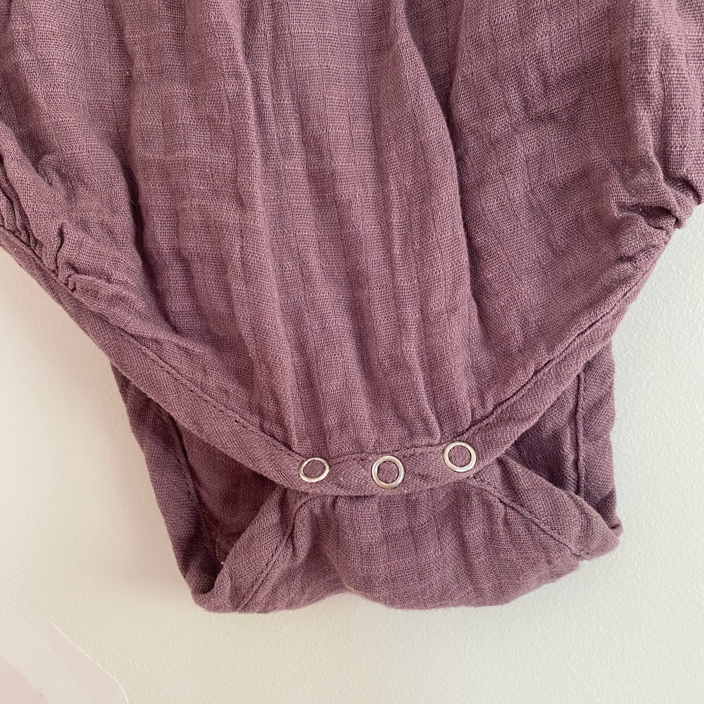 Kate Quinn long sleeve pintuck bow bubble bodysuit  18-24m - Picture 5 of 7